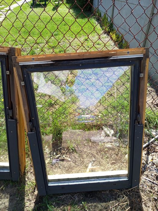 Okna podaszowe Fakro