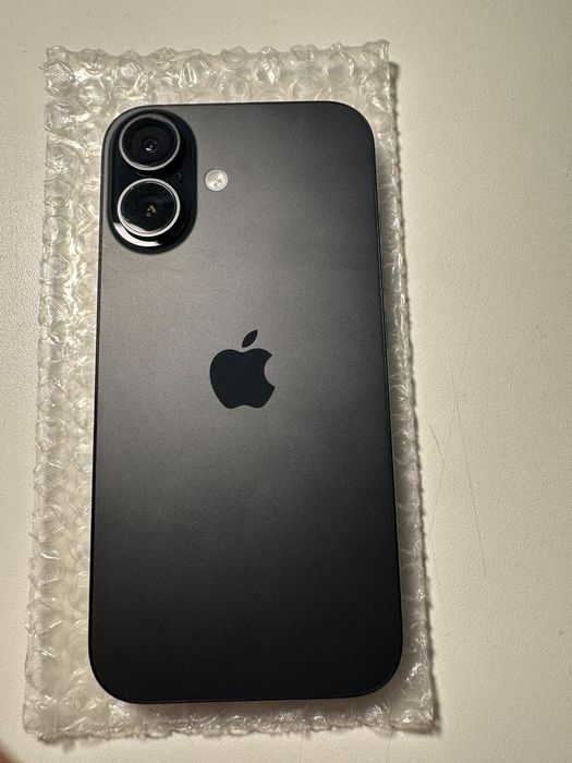 Iphone 16 black icloud 95%