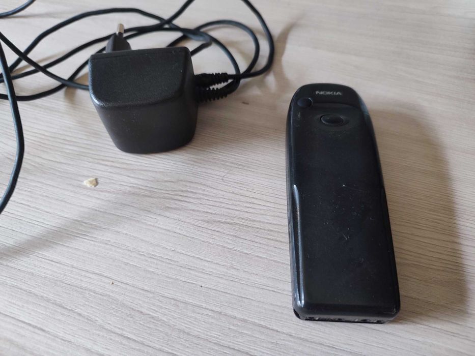 Nokia 6310i + ładowarka