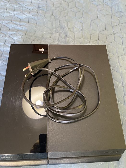 PS4 500GB sem comandos