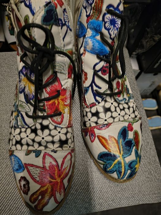 Piękne buty niespotykane.