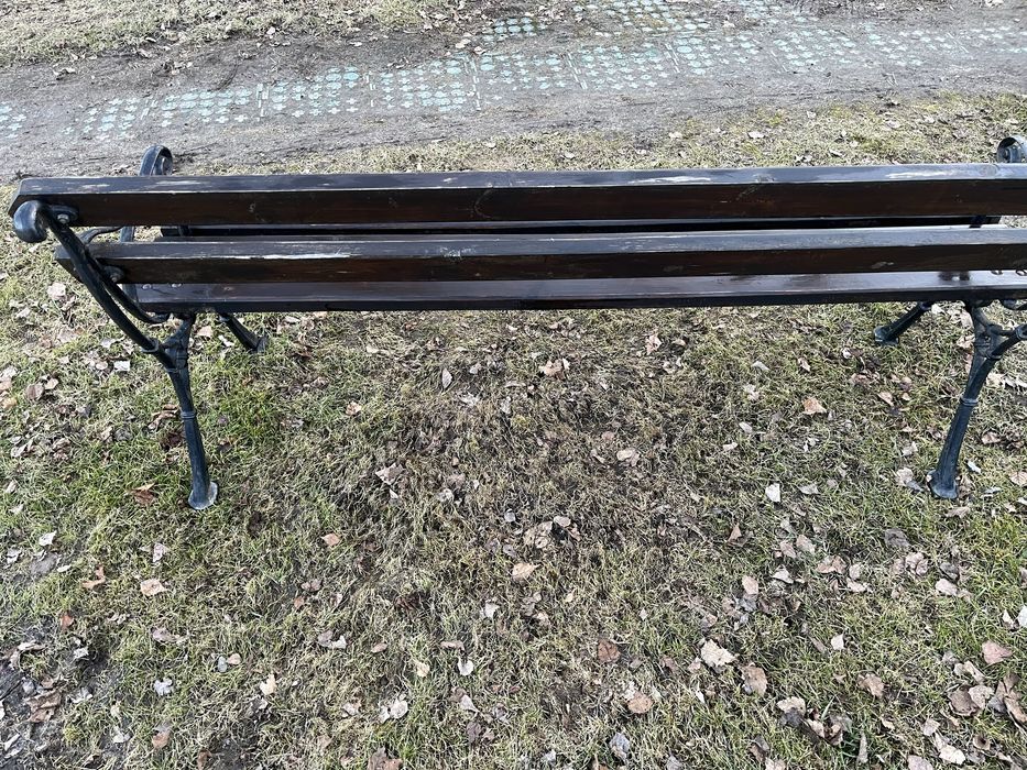 Ławki tarasowe drewniane.