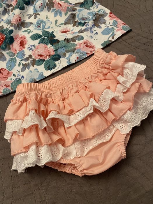 Komplet bluzeczka z bloomersami