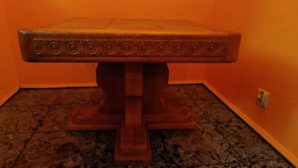 Stylowy stolik, ława.