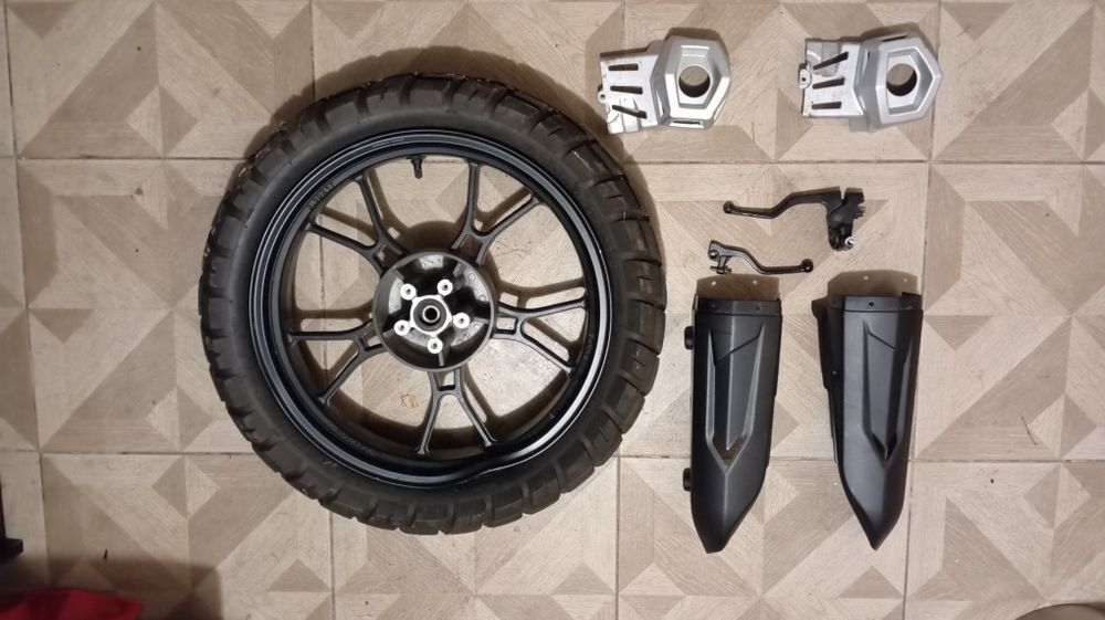 Продам запчастини текен