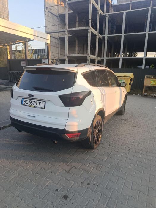 Продаю авто форд ескейп
