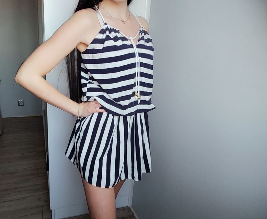 Sukienka selfieroom S w paski jak nowa z gumką w pasie