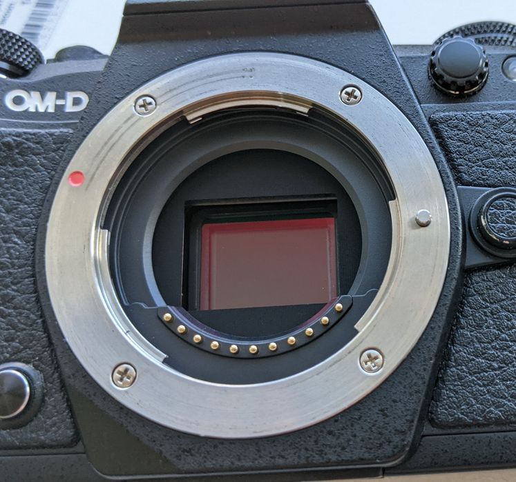 Olympus OM-D E-M5 mark ll + 14-42 f3,5-5,6 об'єктив