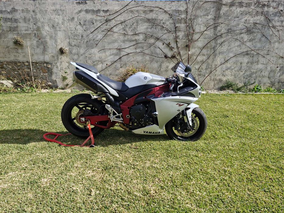 Yamaha YZF-R1 2011