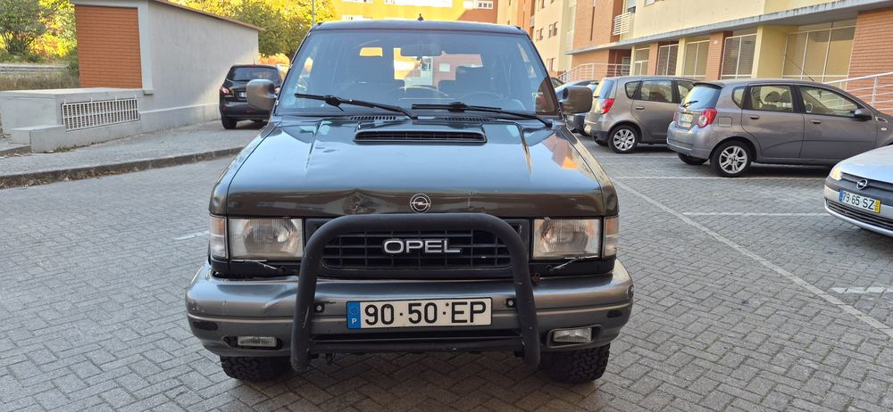 Opel Monterey