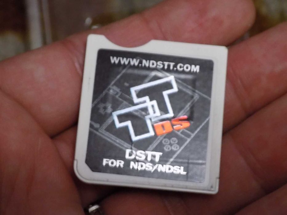 DSTT for NDS/NDSL -super programator dla Nintendo DS, DS Lite, DSi gry