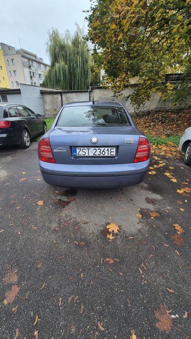 Skoda Superb  2004 rok