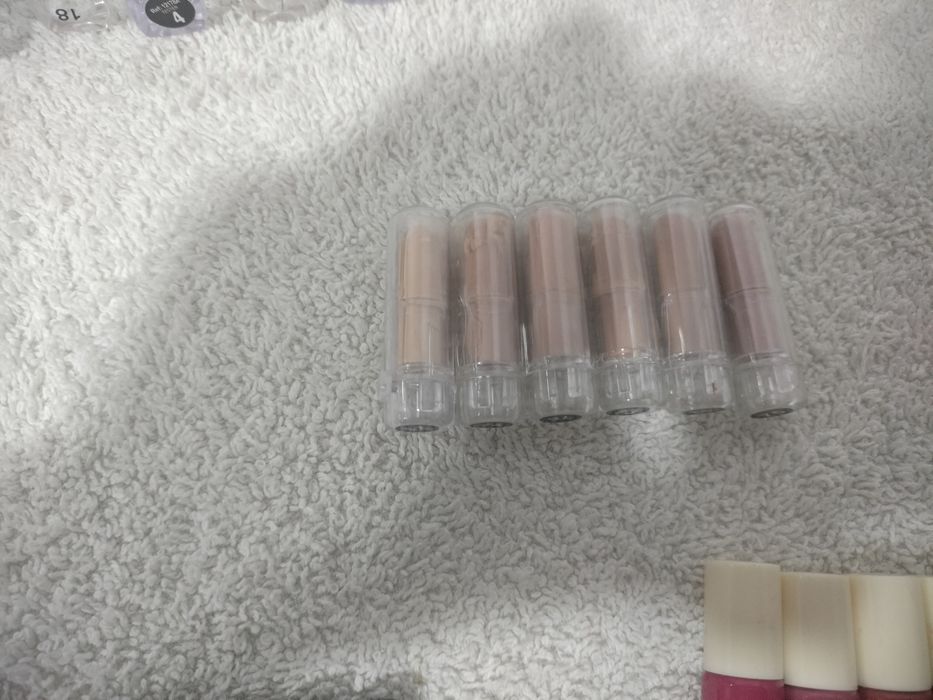 Vende-se conjunto de maquilhagem