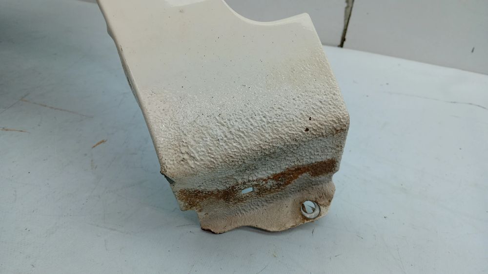 Guarda-lamas esquerdo TOYOTA Aygo (_B4_)