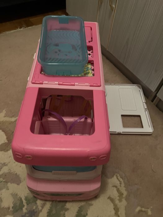 Kamper Barbie z akcesoriami