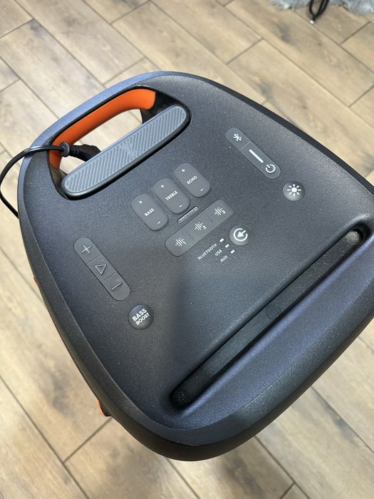 Колонка JBL Patty Box 310