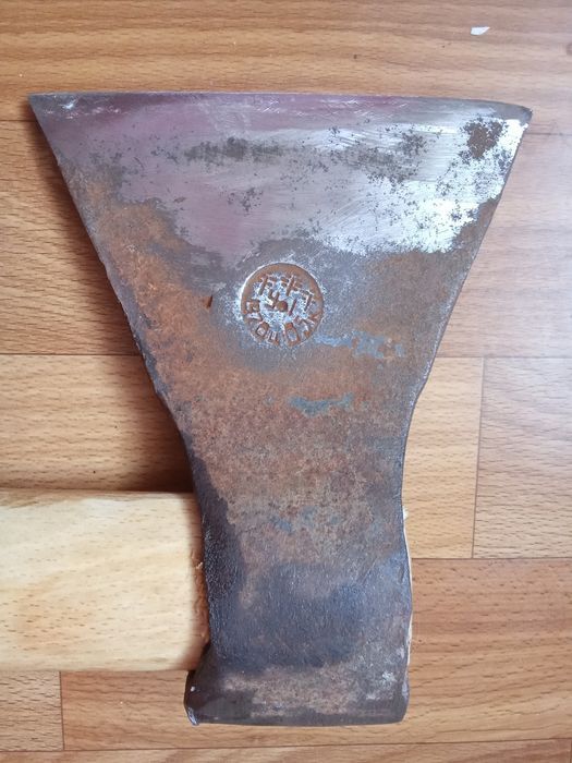 Топор 1978 года тех времён