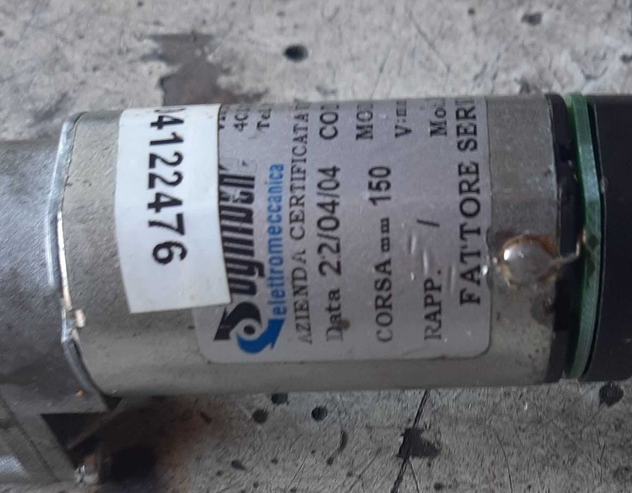 Silnik elektryczny 24V z przekładnią kątową,motoreduktor,śruba trapezo