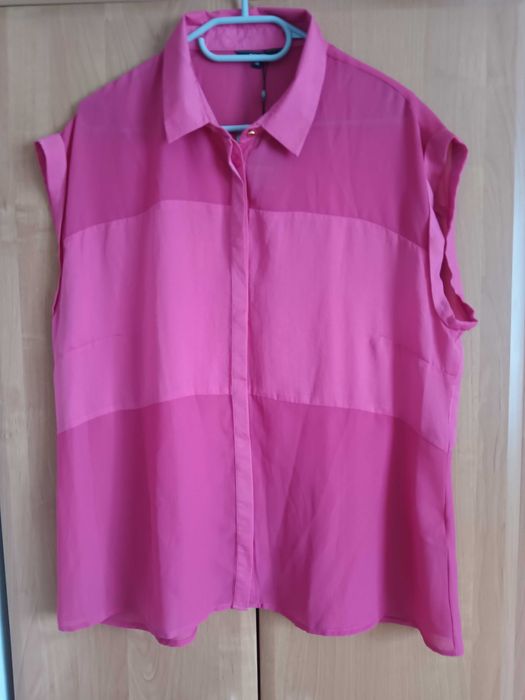 Bluzka w kolorze fukscji