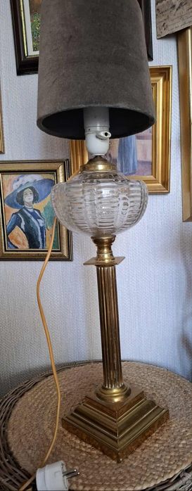 Lampa stojąca/ na komodę