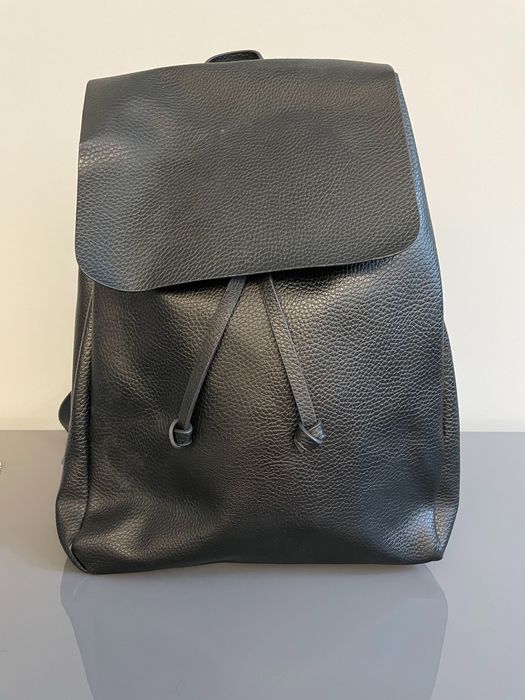 Mochila preta zara
