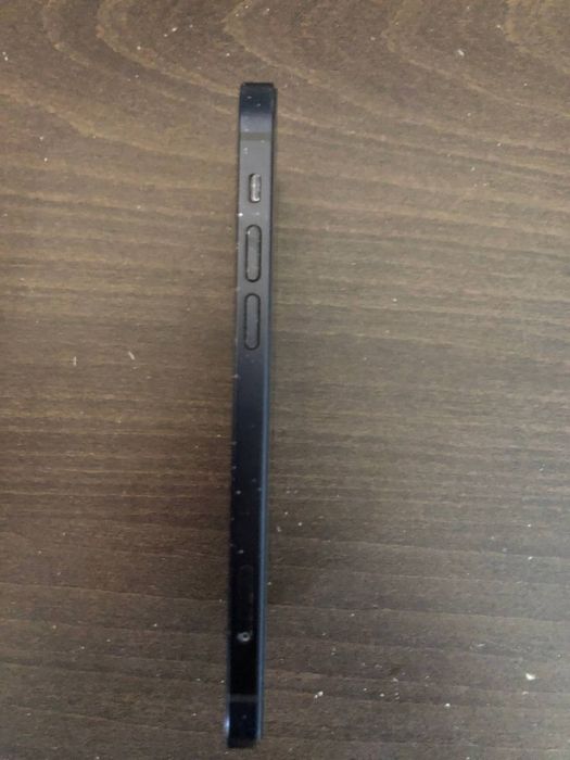 iPhone 12 64GB.