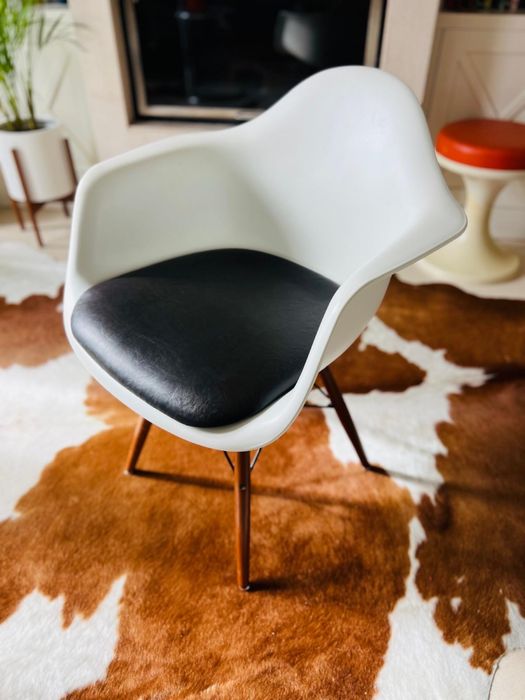 Cadeira Vitra Eames em branco - Daw