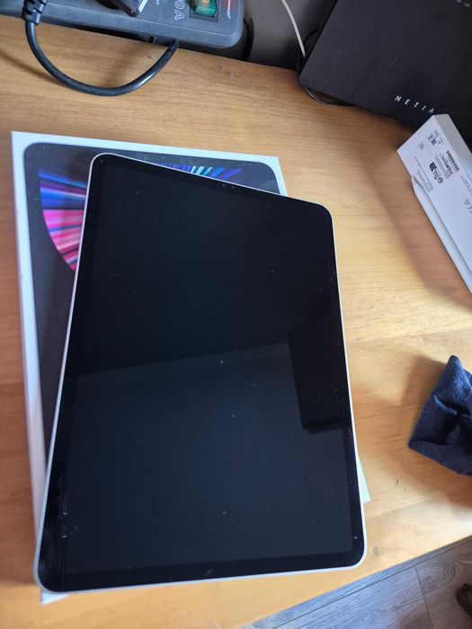 iPad Pro 11" (3. generacji) 256 GB — stan idealny