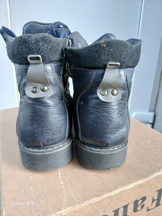 Шкіряні дитячі черевики ботінки з натуральним хутром всередині