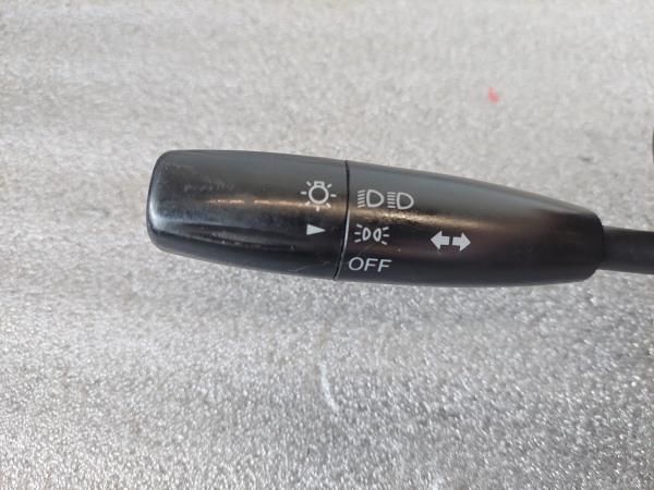 Conjunto / manetes de luzes e limpa vidros KIA Carnival I (UP)