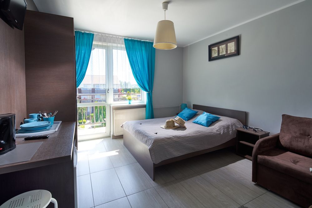 Noclegi pokoj Karwia Pensjonat nad morzem dla dzieci blisko plaży