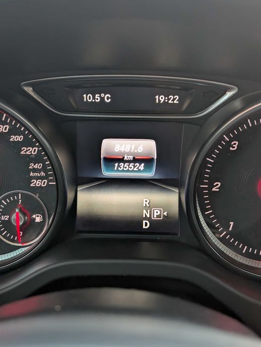 Mercedes-Benz GLA 180 d Salon POLSKA Bezwypadkowy