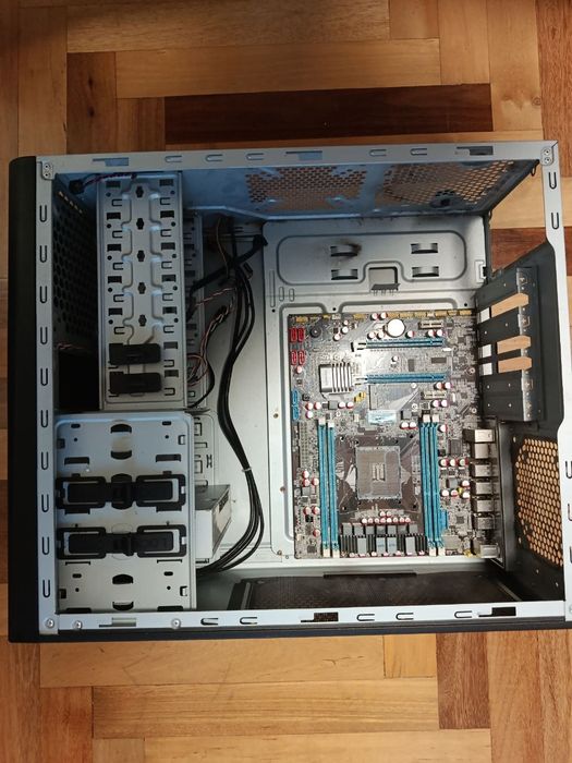 Материнська плата HUANAN x79 v2.47.