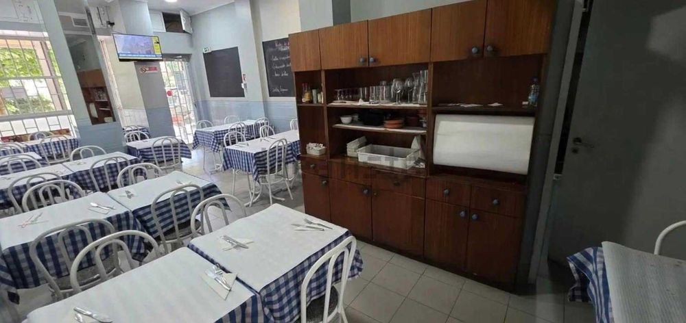 TRESPASSE DE RESTAURANTE EM ALVALADE - PROJECTO A FUNCIONAR