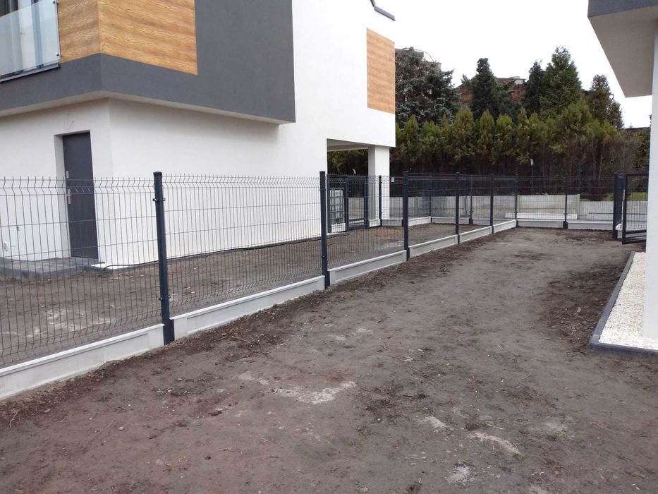 PANEL 133x250 cm Fi 4 + słupek + obejmy + akcesoria