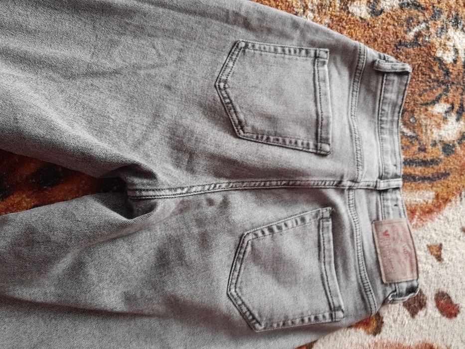 Джинси мом в сірому кольорі