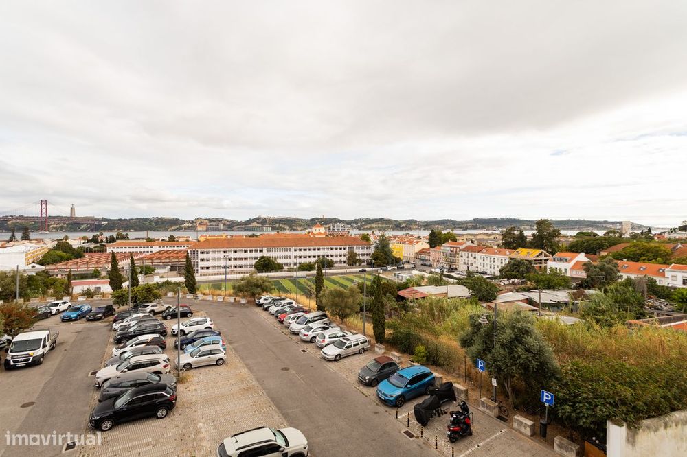 T2 para Arrendar em Zona Tranquila e Central, com Varandas e 76 m², Id