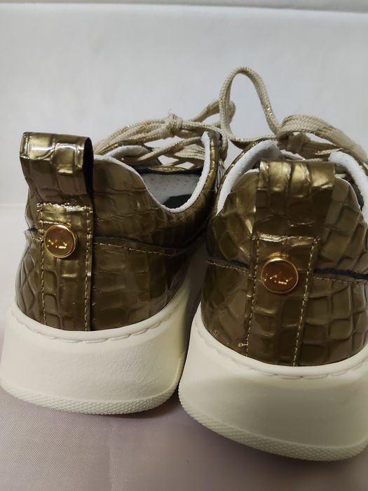 Sapatilhas MLV Portuguese Shoes douradas de Senhora