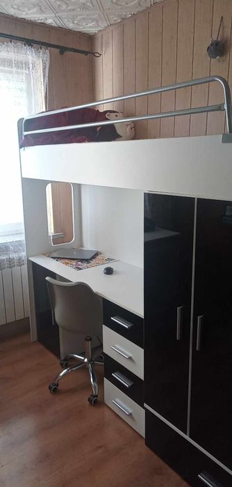 Zestaw mebli młodzieżowych