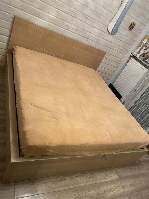 Łóżko Ikea Malm 180x200 + materax Ikea