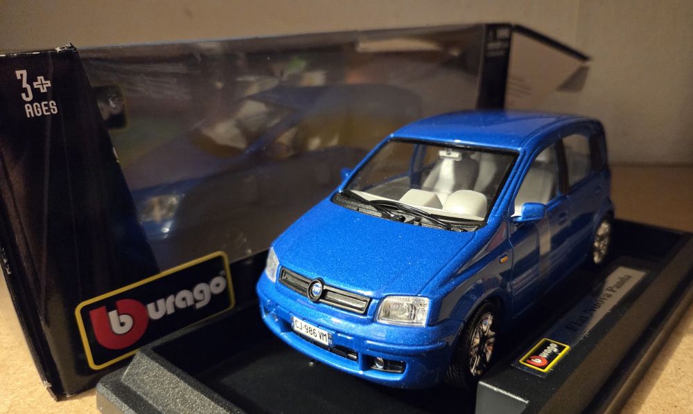 Fiat Panda 2 Bburago 1:24 model samochodu