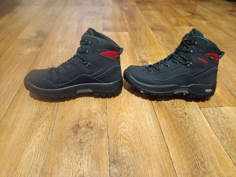 Ботинки трекинговые LOWA оригинал