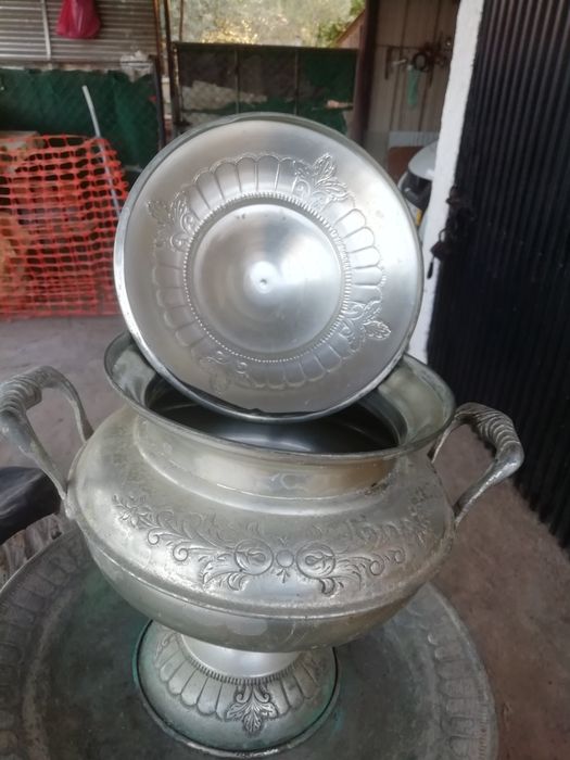 Terrina muito antiga