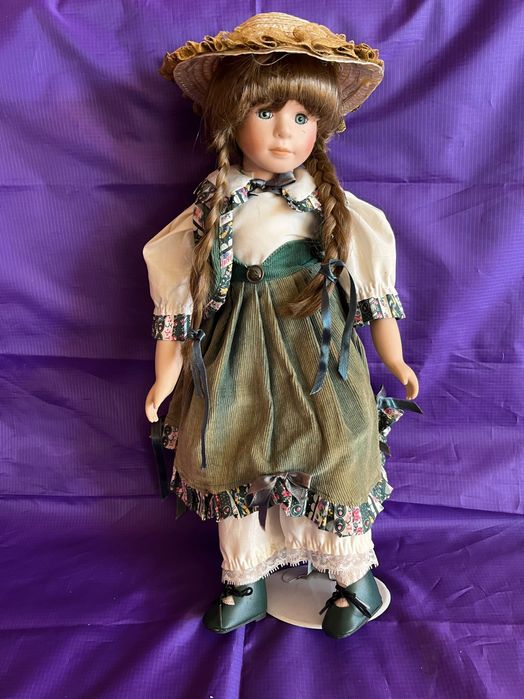 Lalka Porcelanowa kolekcjonerska W pięknym stanie