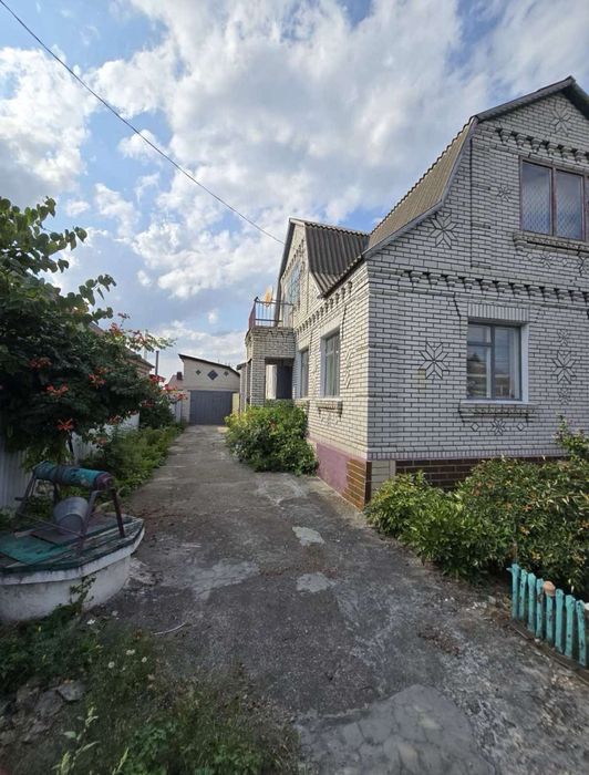 Продаж будинку в місті Узин!