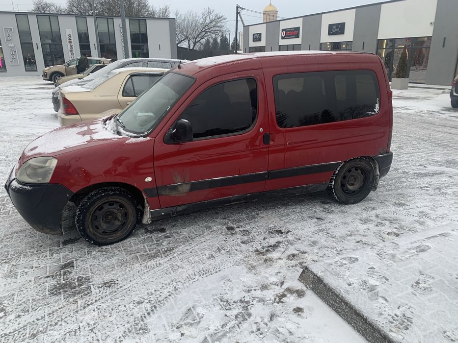 Пежо Партнер.