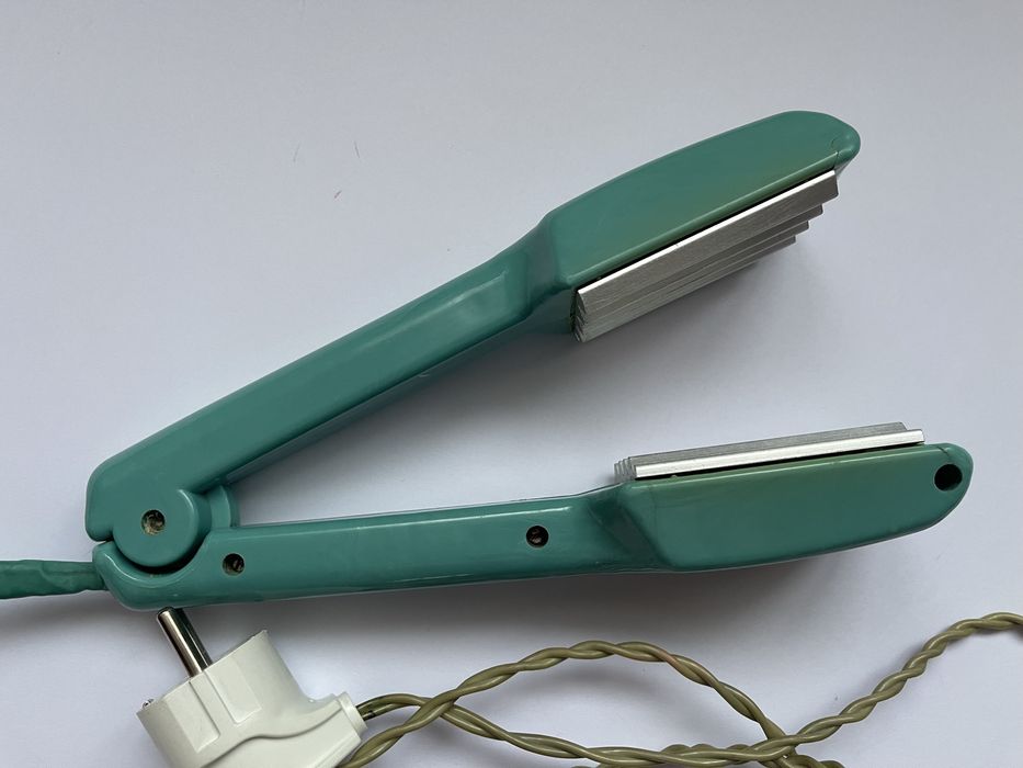 Плойка «гофре», щипцы для волос
