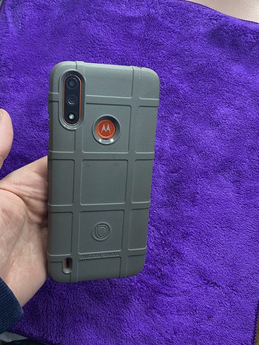 Телефон motorolla e7 power 4+64gb