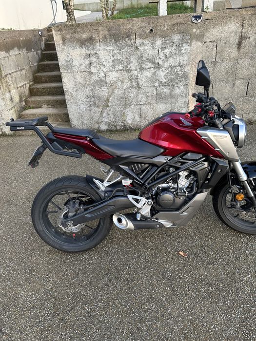 vendo mota honda 125 r 2019