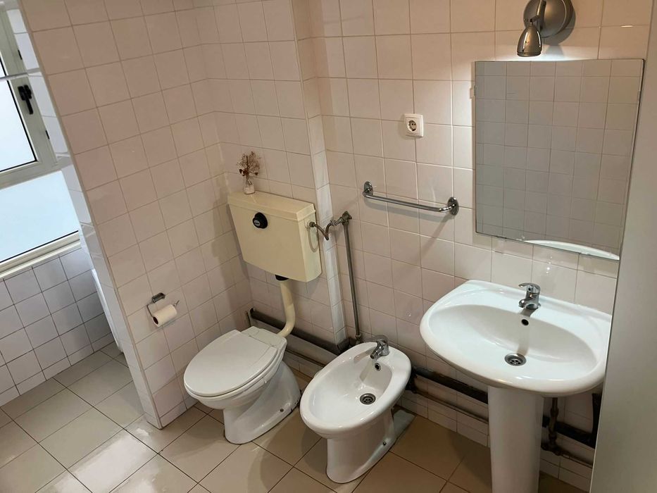 T2 mobilidao em Bonfim, Porto para alugar